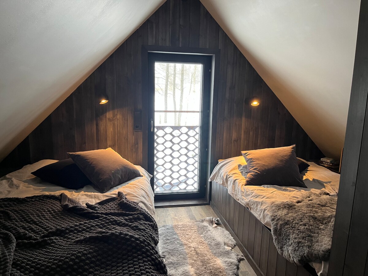 Loft med mass mys! Ორი 120 საწოლია. 