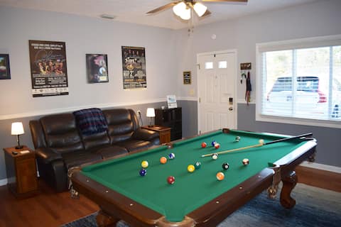Popular Airbnb listing: Austin Springs Family Retreat in Johnson City