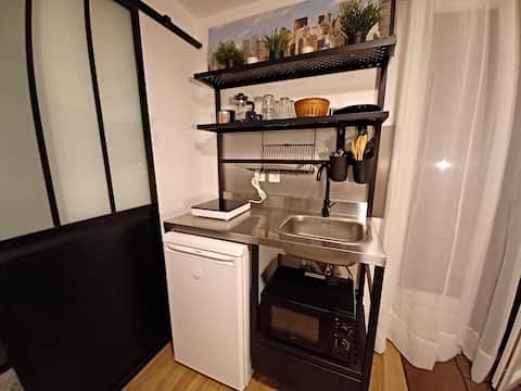Annonce Airbnb populaire: Little studio cosy Paris - Banks of Marne à Saint Maur Des Fossés