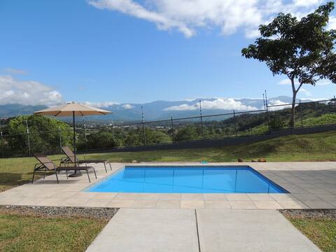 2 Homes! Perfect for large groups~A/C~Wi-Fi~TV~W&D