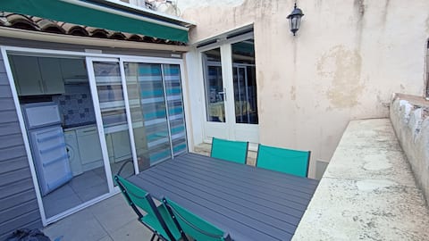 Popular Airbnb listing: Bedoin "La Casetta" Apartment 4 pers. in Bédoin