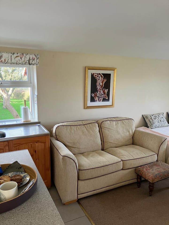 Apple Tree Annex - Frome