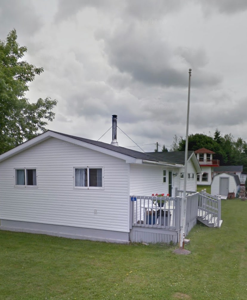 Grand Barachois Seaside Getaway Houses for Rent in Beaubassinest