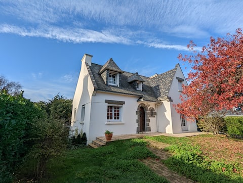 Charming House in the Cabellou on coastal trail