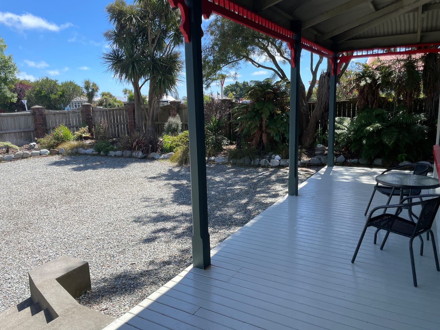 Villa Hokitika Kowhai Room 4