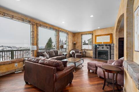 Sunnyslope Villa