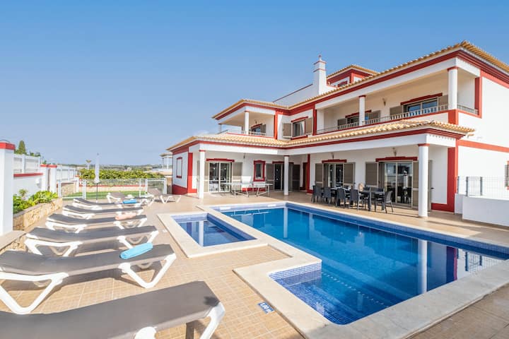 Vila Aica Tranquility - Guia