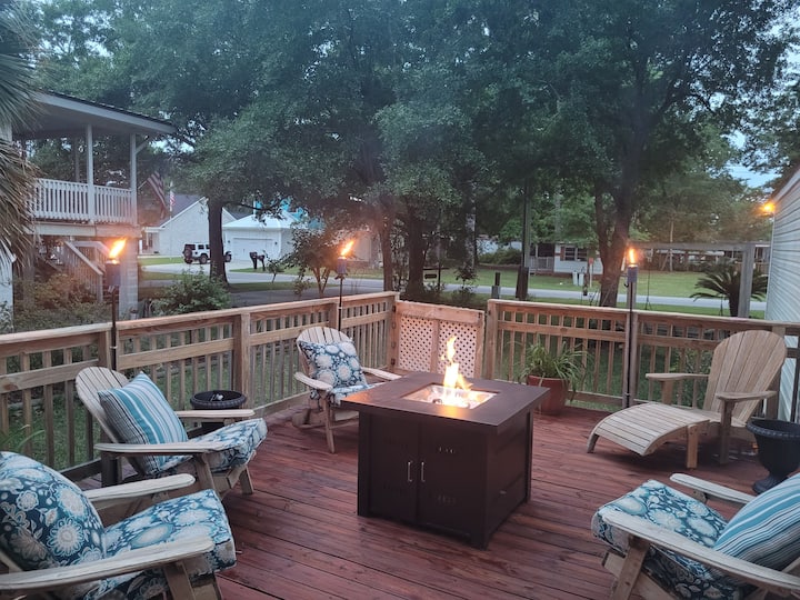 The Seabeeze Oasis - Surfside Beach, SC