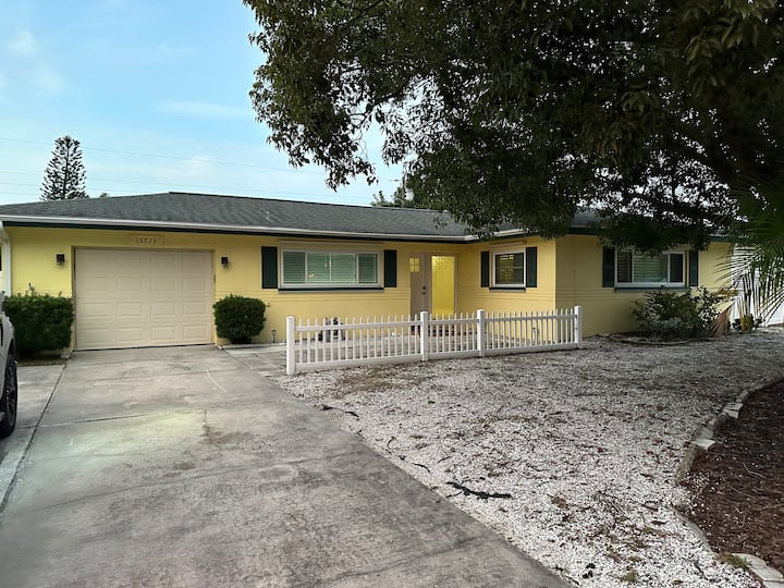 Pool Home close to Indian Rocks Beach Pet Friendly Houses for Rent in Seminole, Florida