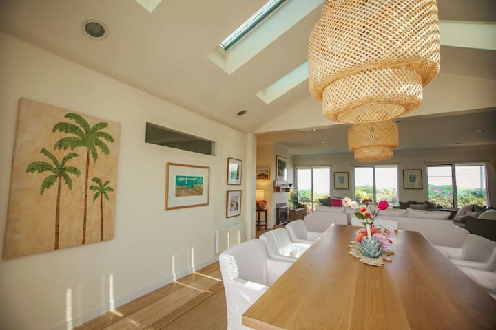 Luxury beach house Peterborough