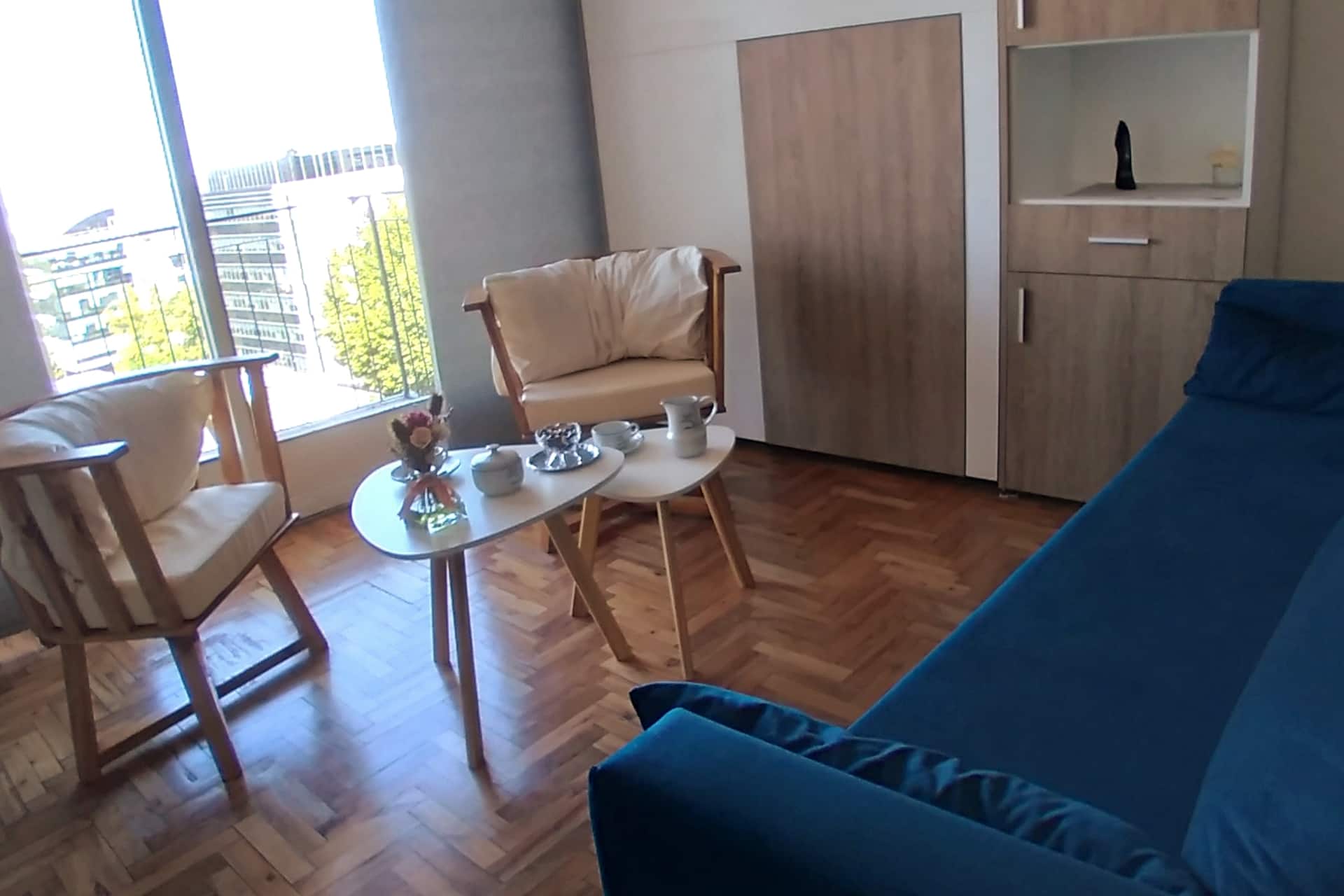 Estudio con balcón y vista al río en Vicente López