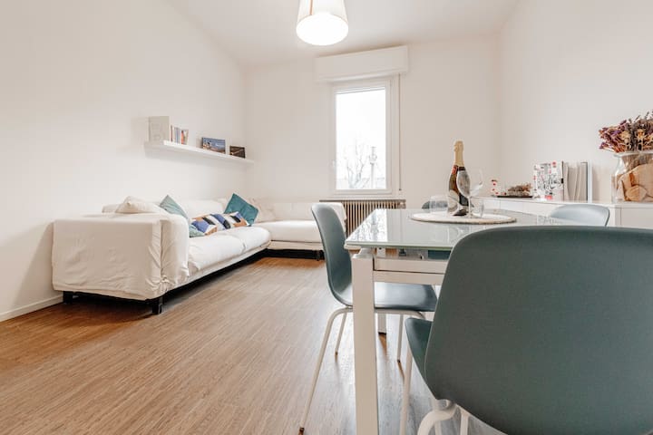 Realkasa De Crescenzi Family Apartment gallery image 2