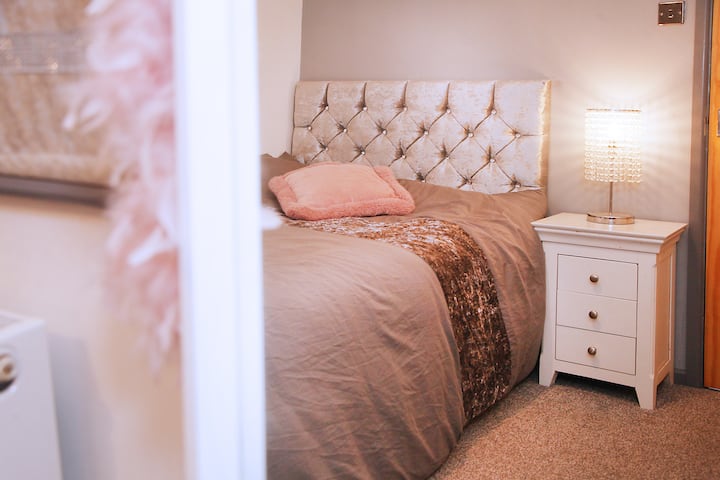 Bedroom 2, with double bed.