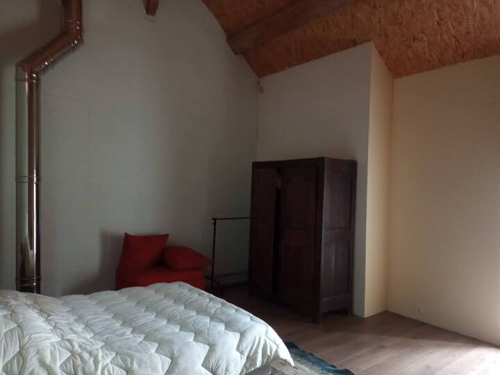 La chambre - A côté