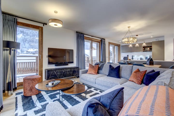 Stunning 4 Bedroom Apartment 100m To Supermorzine - Morzine