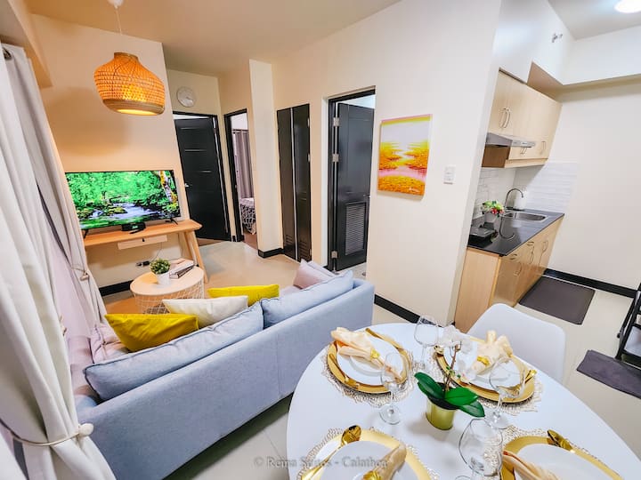 Sarah's Retreat2BR, Fast Wifi, Balcony View, Swim Condominiums for