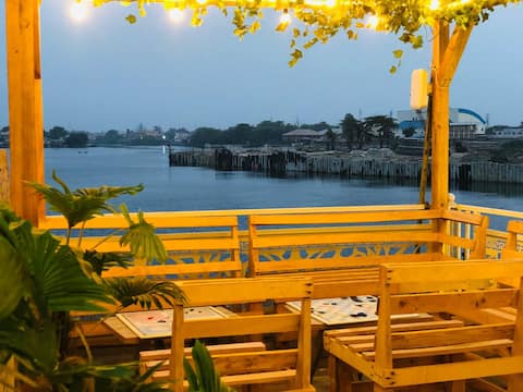 Lakefront 2-BR-Apt | 24Hrs Power + FAST Wi-Fi