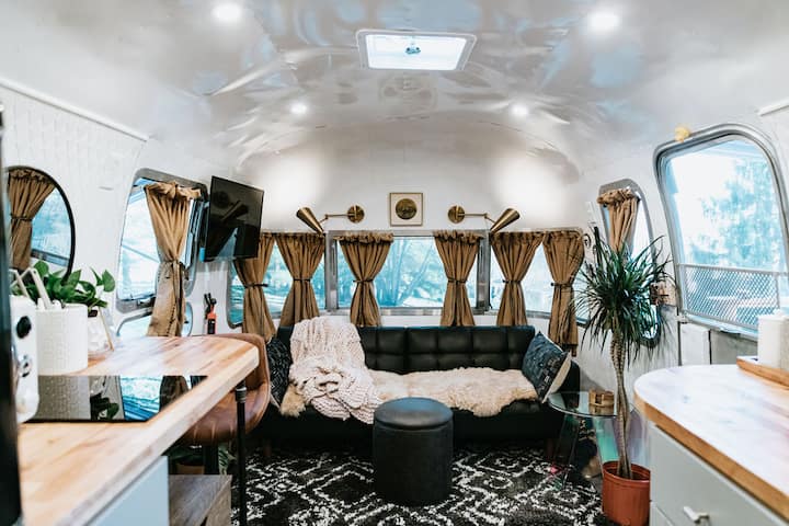 Comfy, Cozy, & Close To Downtown! Book Now. - North Carolina