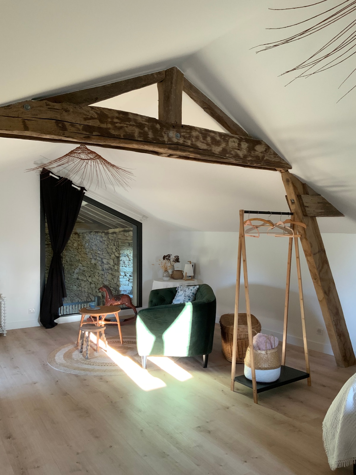 Propriété Airbnb réussie: Elegant duplex in a verdant setting à Bressuire
