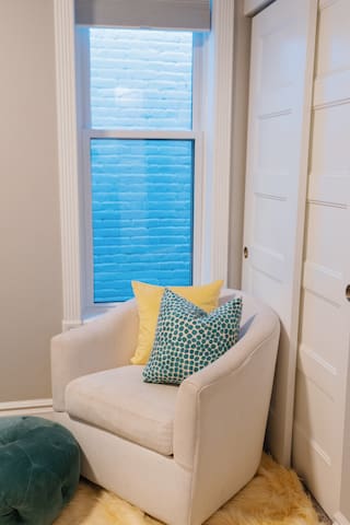 1800s Victorian in Heart of RiNo gallery image 2