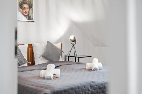 Casa Industrial – close to the airport