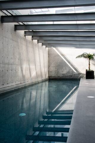 4 BR in 2 beautiful apartments gallery image 3