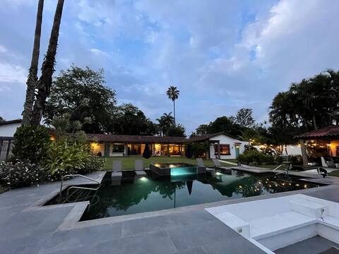 Casa OHANA Lake Amatitlán