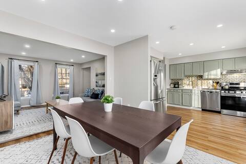 Entire Home - Woodbridge Retreat 2000+ sq ft!
