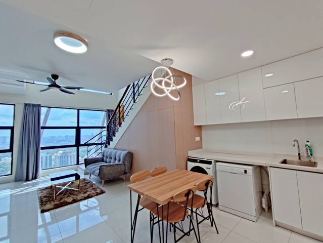 Autumn Suites Arte Mont Kiara managed Airbnb listing 1