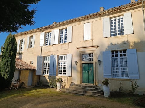 Demeure de l'Esconge: swimming pool, park & panorama
