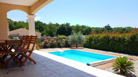 South-facing villa pool & pétanque