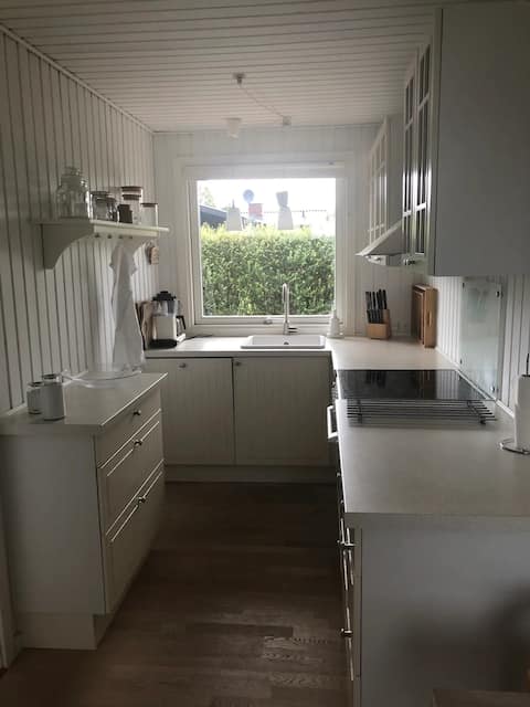 Cottage with sea view