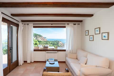 Top performing Airbnb: Amazing Seaview house in Tamariu in Palafrugell