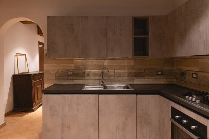 Modern & Serene 3BR 3 minute walk by Duomo gallery image 4