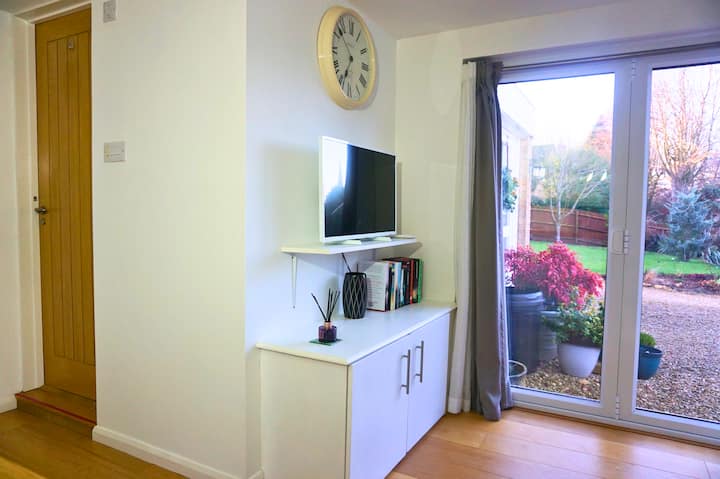 Conacre Lodge- Modern Annexe In Peaceful Location - バンベリー