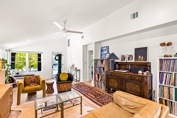 East Austin family home near UT campus gallery image 2