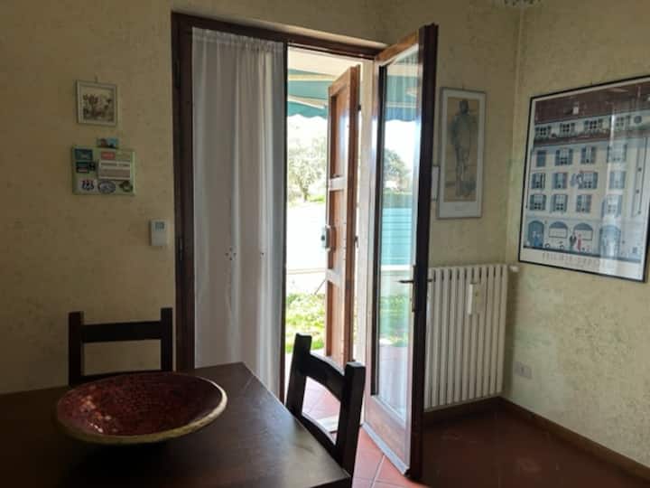 Villino In Oliveto Pozzi Versilia - Pietrasanta