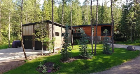 Luxury Mountainside Chalet