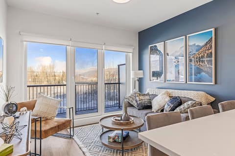 Cozy 2BR in Golden - near DT!