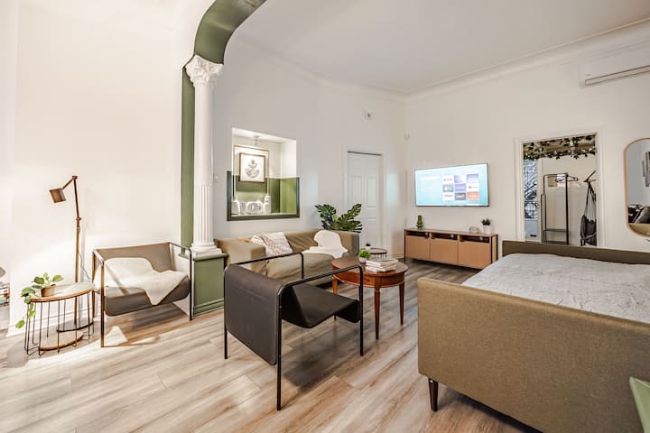 მისაღები ოთახი 1