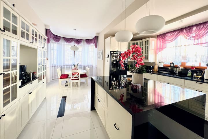 JessApart and Jess Hotel&Spa managed Airbnb listing 1