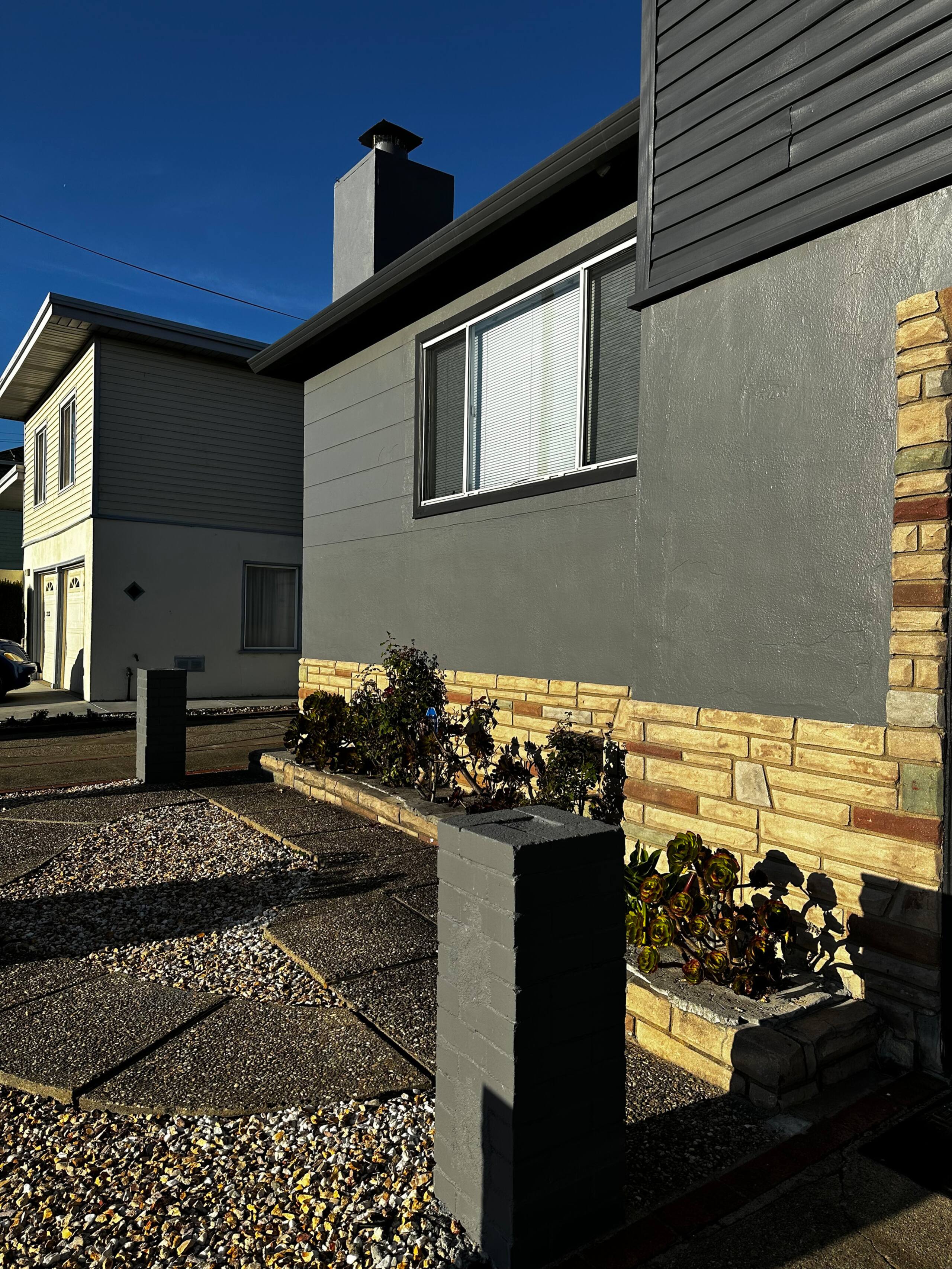 Home in South San Francisco · ★4.9 · 3 bedrooms · 4 beds · 1 private bath - Image 19