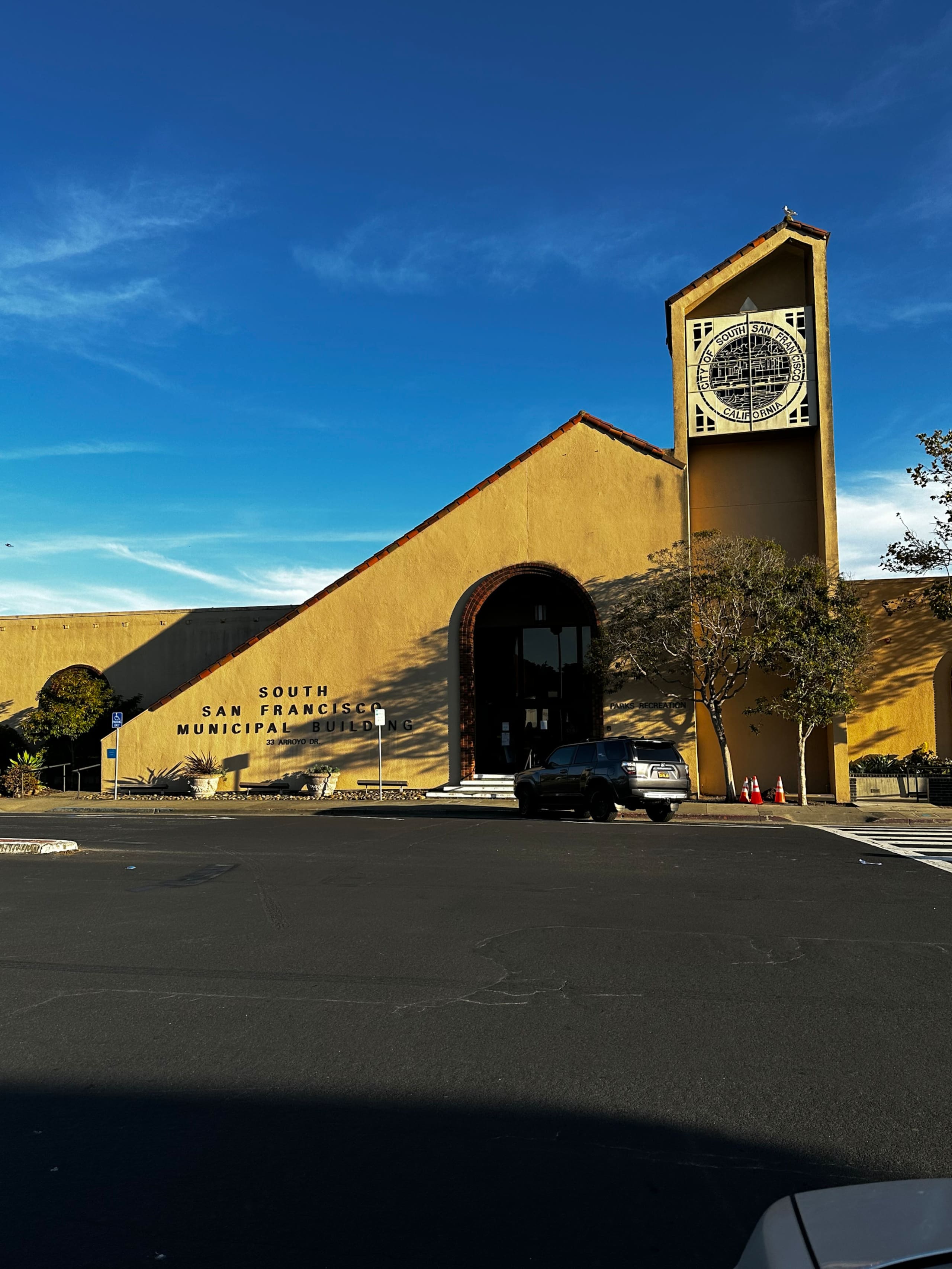 Home in South San Francisco · ★4.9 · 3 bedrooms · 4 beds · 1 private bath - Image 23