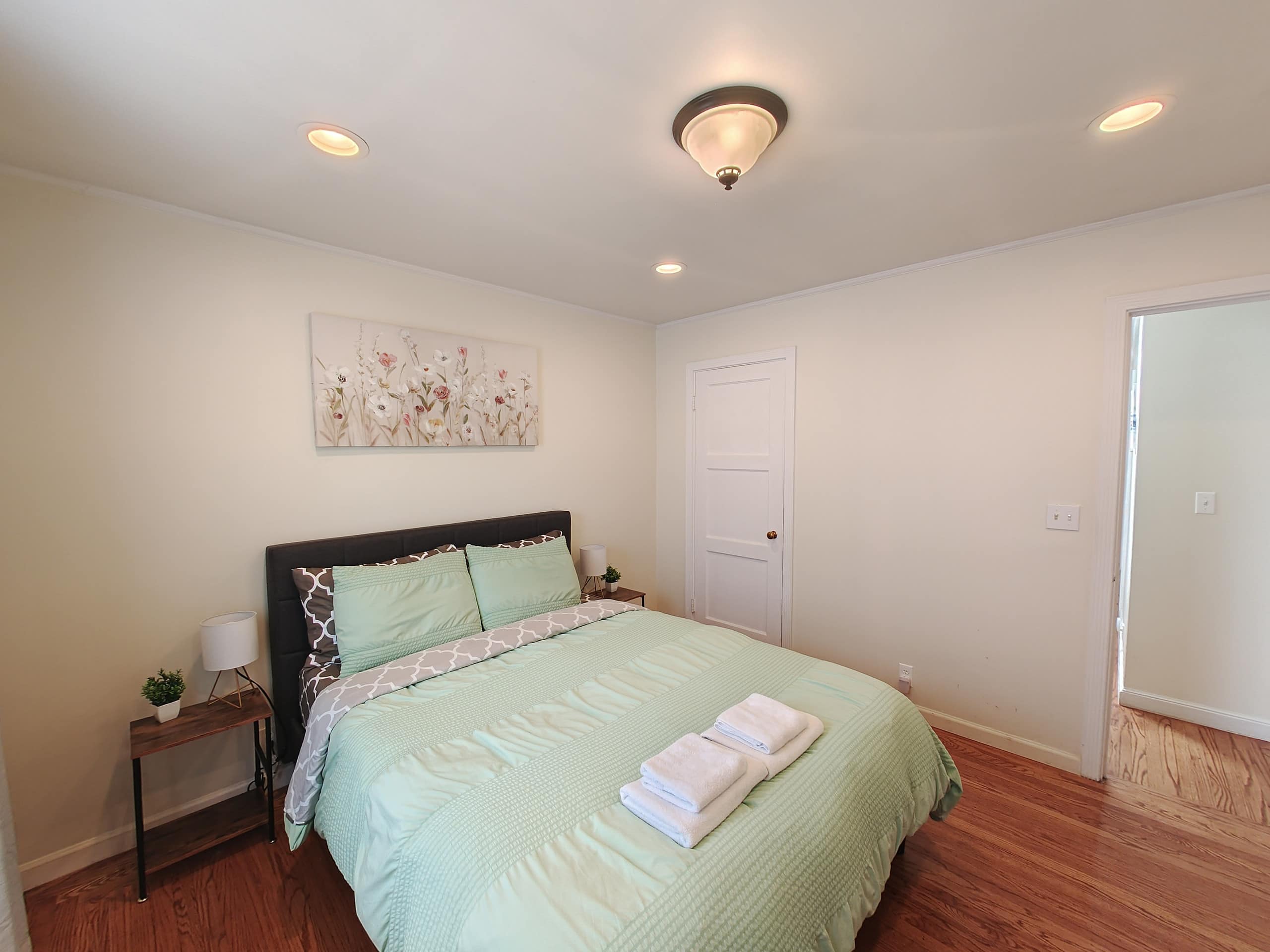 Home in San Francisco · ★4.74 · 3 bedrooms · 4 beds · 2 baths - Image 16
