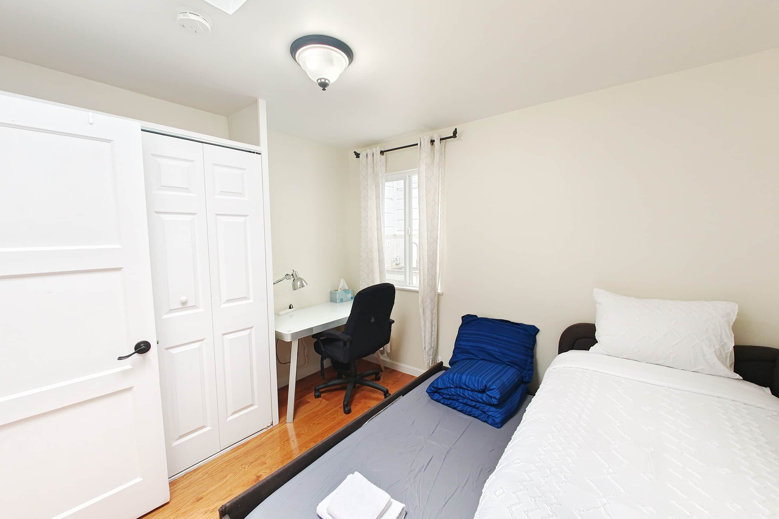 Home in San Francisco · ★4.74 · 3 bedrooms · 4 beds · 2 baths - Image 23