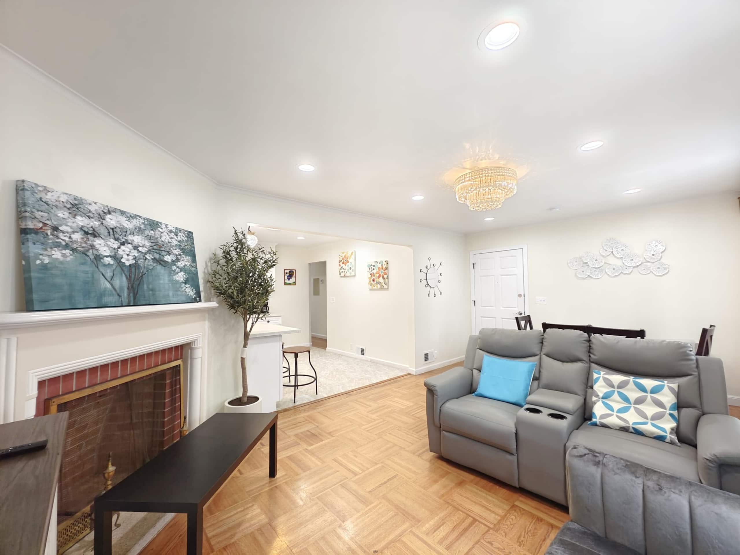 Home in San Francisco · ★4.74 · 3 bedrooms · 4 beds · 2 baths - Image 7