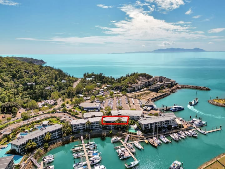 Luxury Waterfront Penthouse Blue on Blue Resort