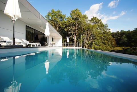Boutique Villa Marilove with very large swimming pool