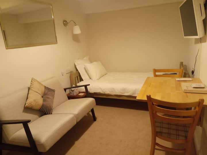 Bedroom 2/sitting room