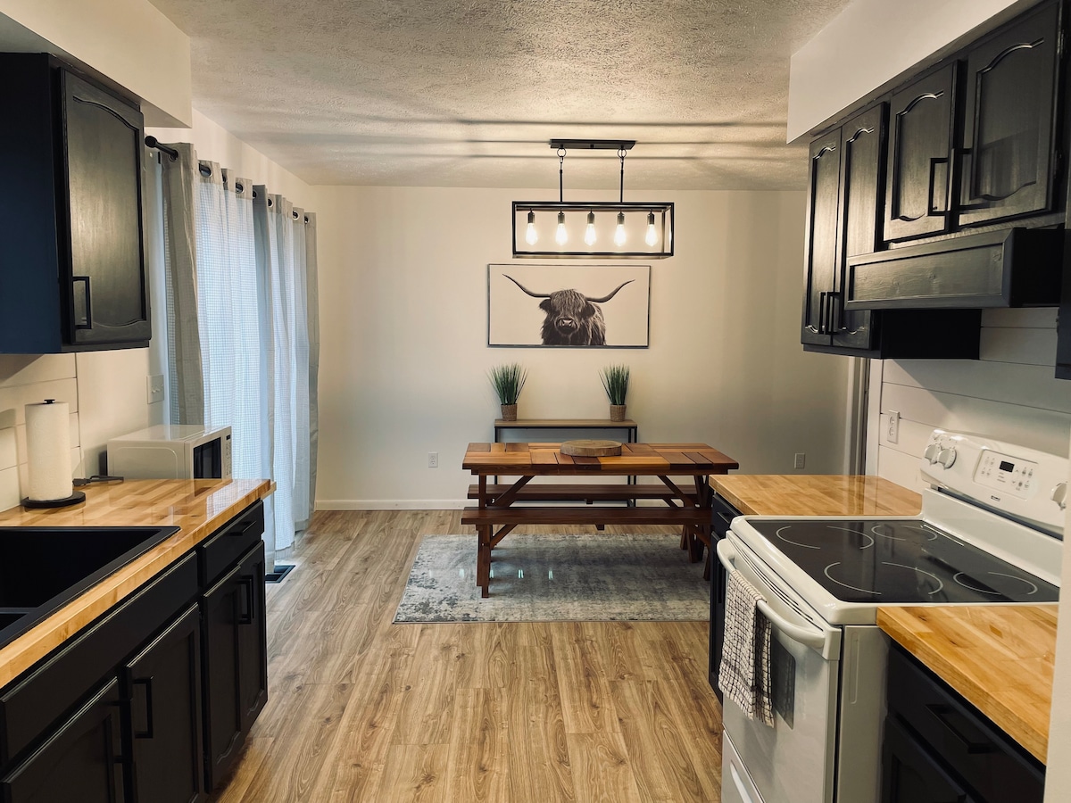 The Linton St. House Houses for Rent in Rose City, Michigan, United